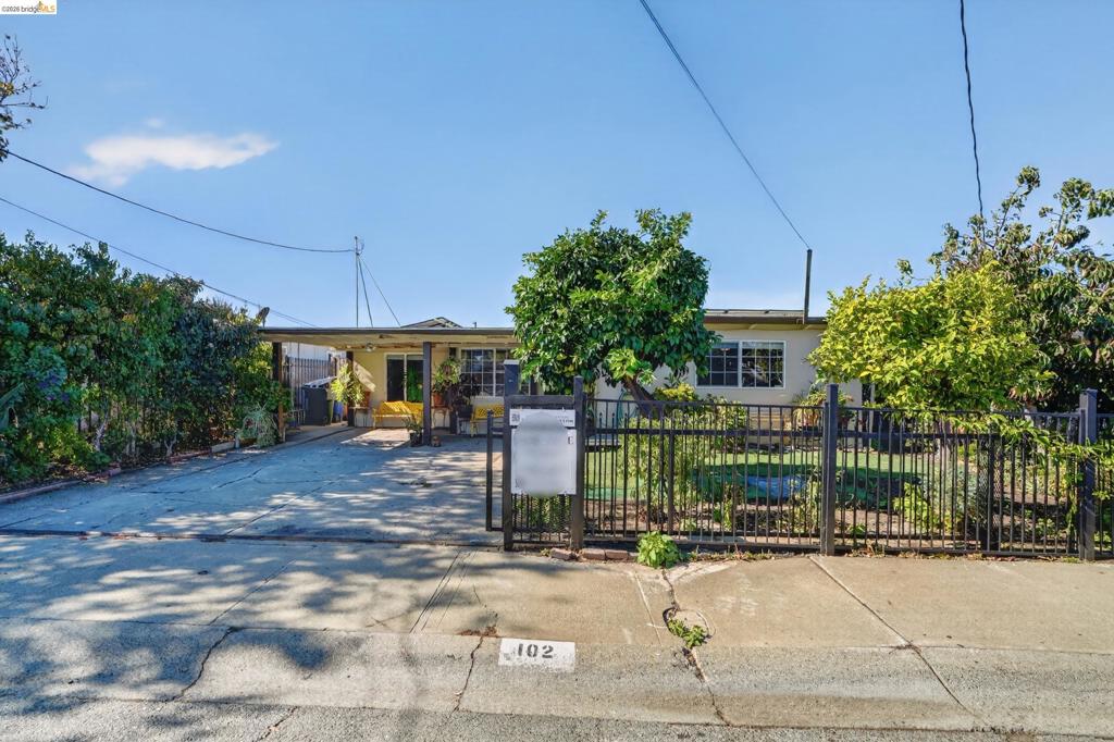 102 Bruno Ave