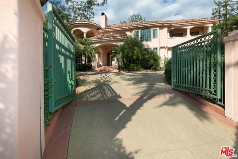Tiny photo for 1450 CUESTA LINDA, Pacific Palisades, CA 90272 (MLS # 26638067)