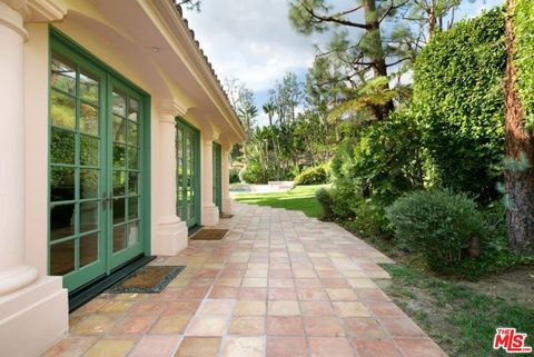 Tiny photo for 1450 CUESTA LINDA, Pacific Palisades, CA 90272 (MLS # 26638067)