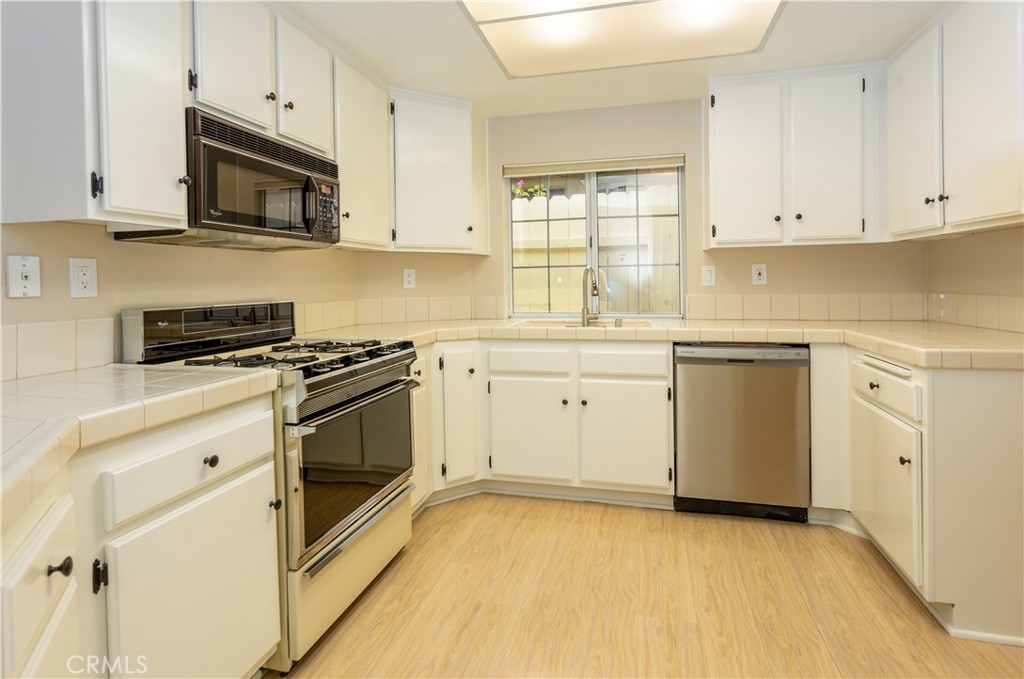 28050 bavaria drive