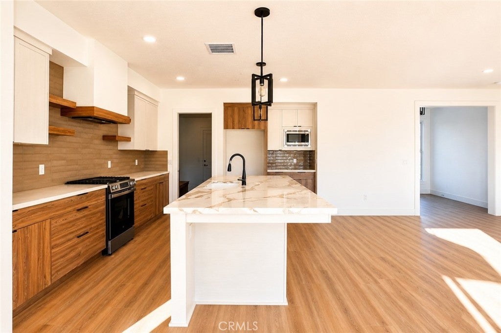 9012 Monte Vista