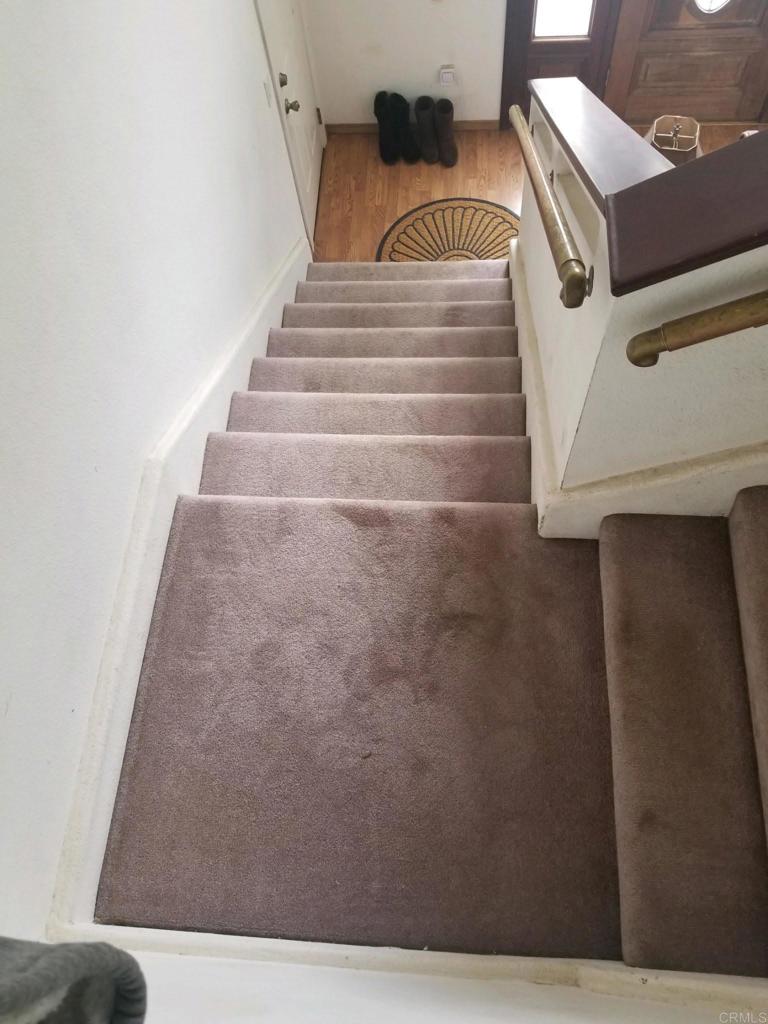 19147 Las Encinas Drive