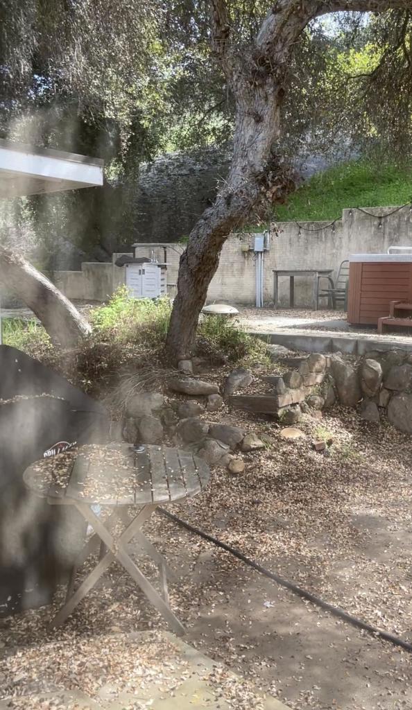 19147 Las Encinas Drive