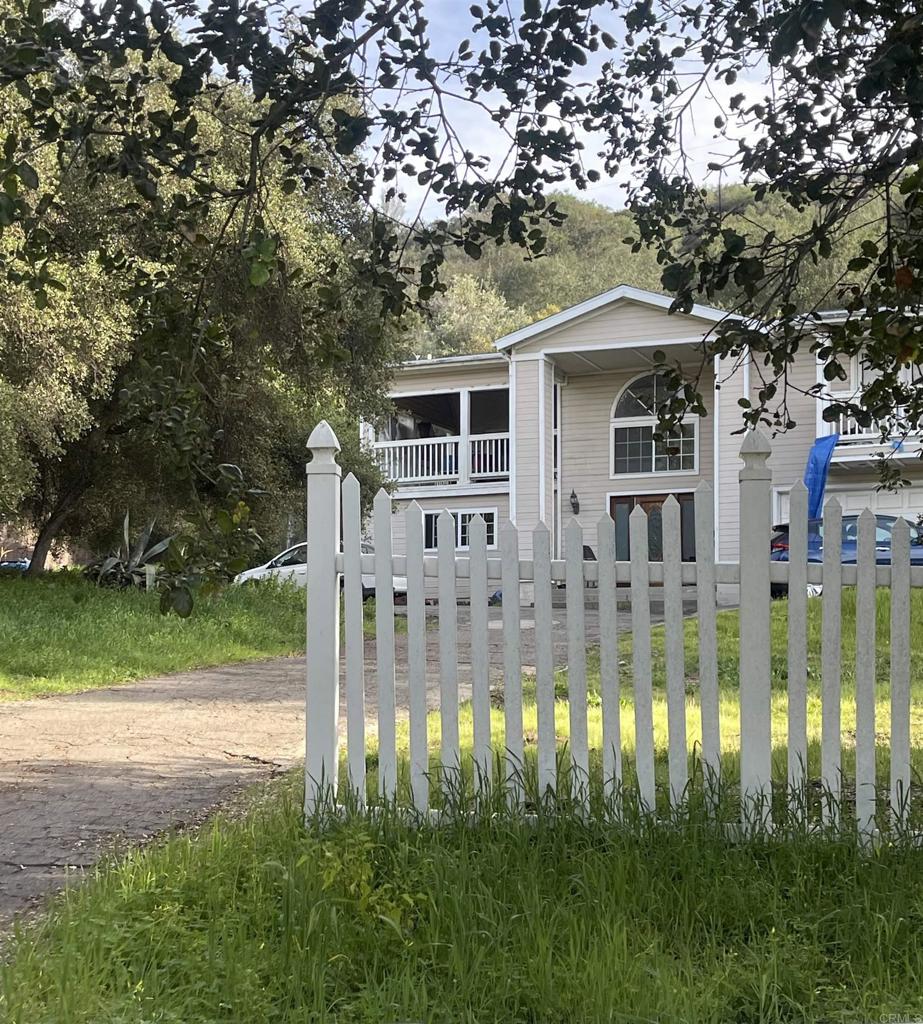 19147 Las Encinas Drive