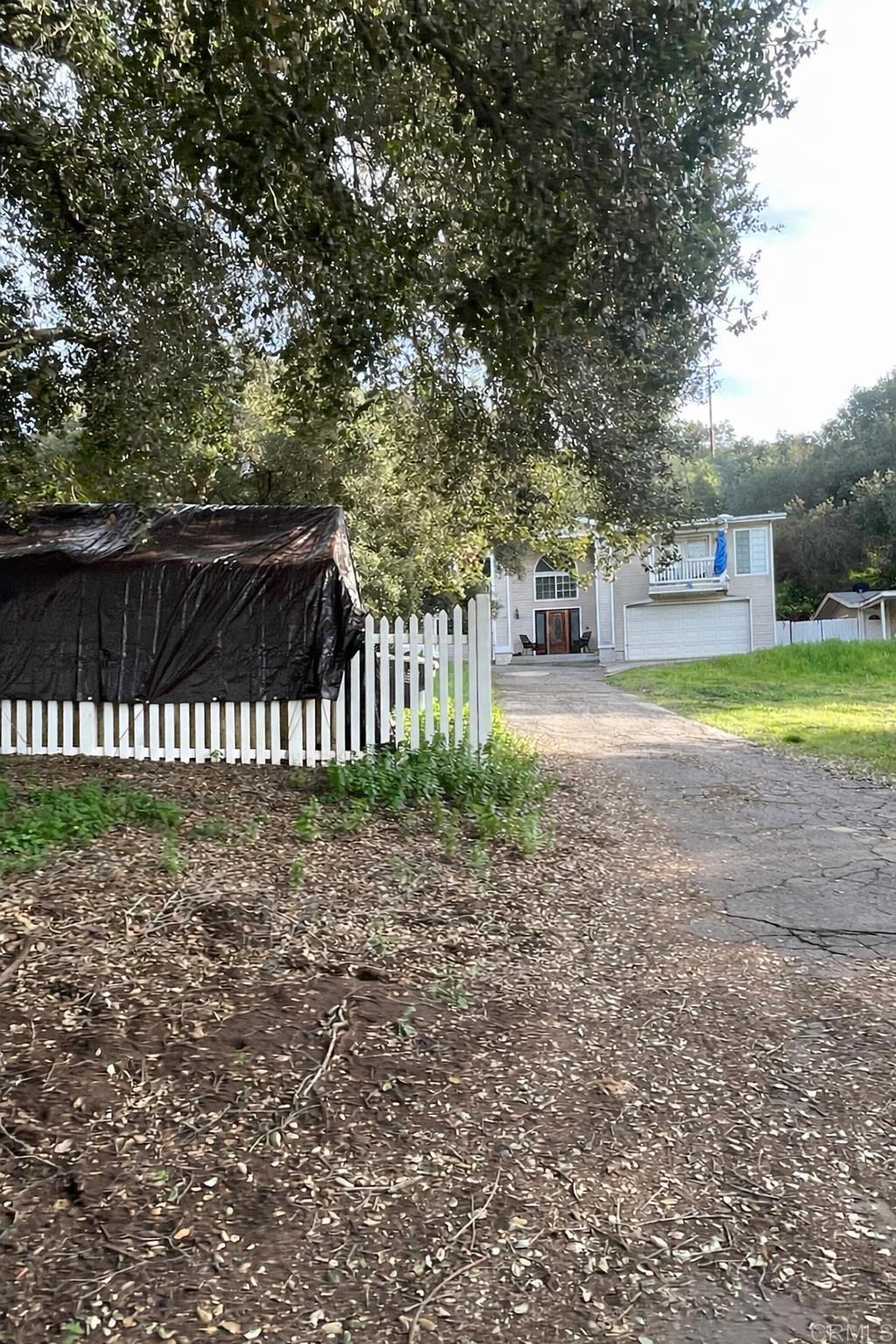 19147 Las Encinas Drive