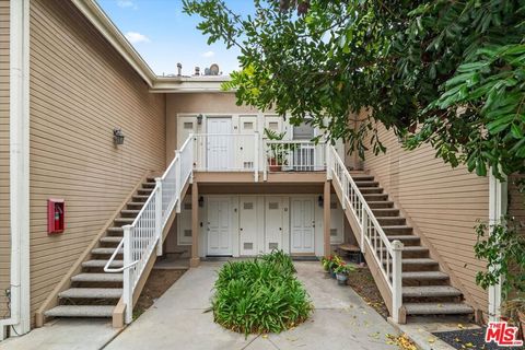 Photo of 3802 Dunford Lane #H, Inglewood, CA 90305 (MLS # 25615741)