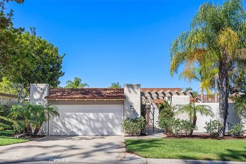 5011 Duverney Laguna Woods CA 92637