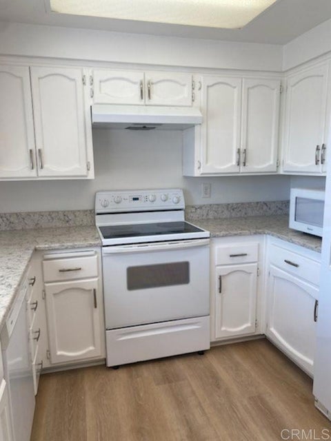 Photo of 834 S Sierra Avenue AVE, Solana Beach, CA 92075 (MLS # NDP2608194)