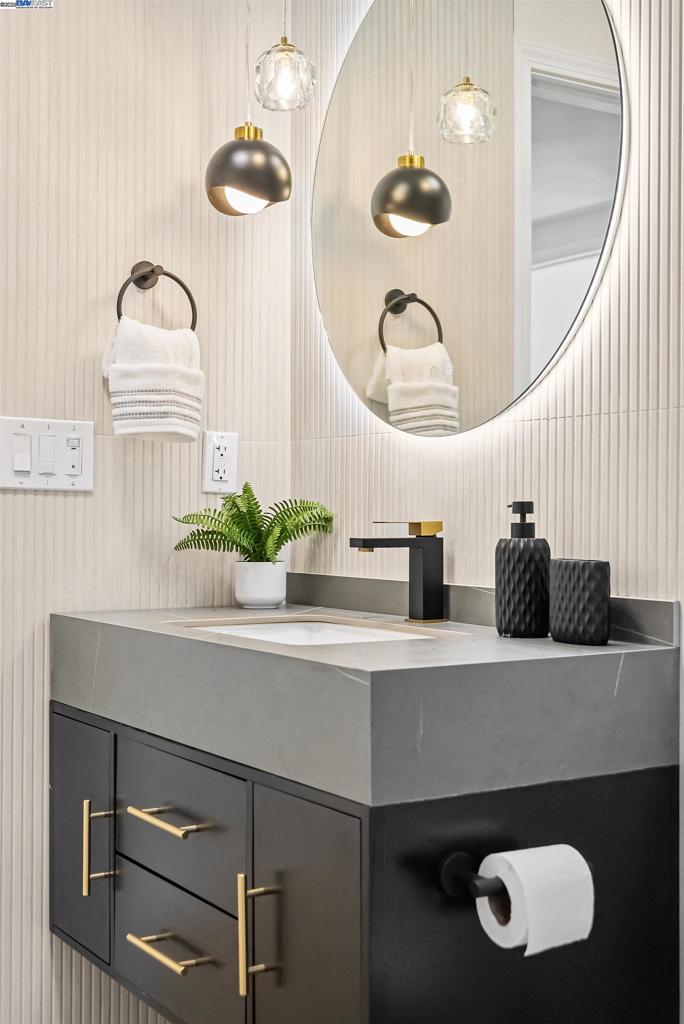 SUNDALE - Residential