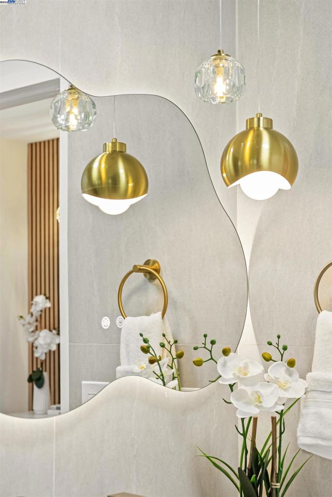 SUNDALE - Residential