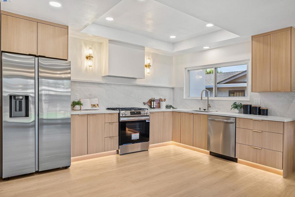 SUNDALE - Residential