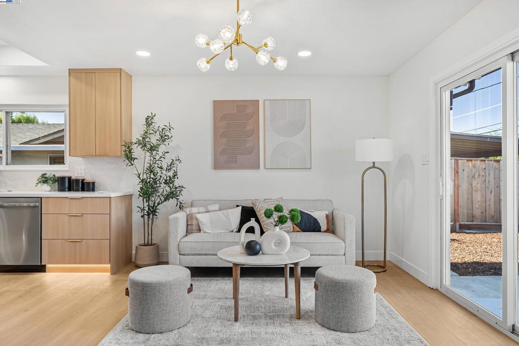 SUNDALE - Residential