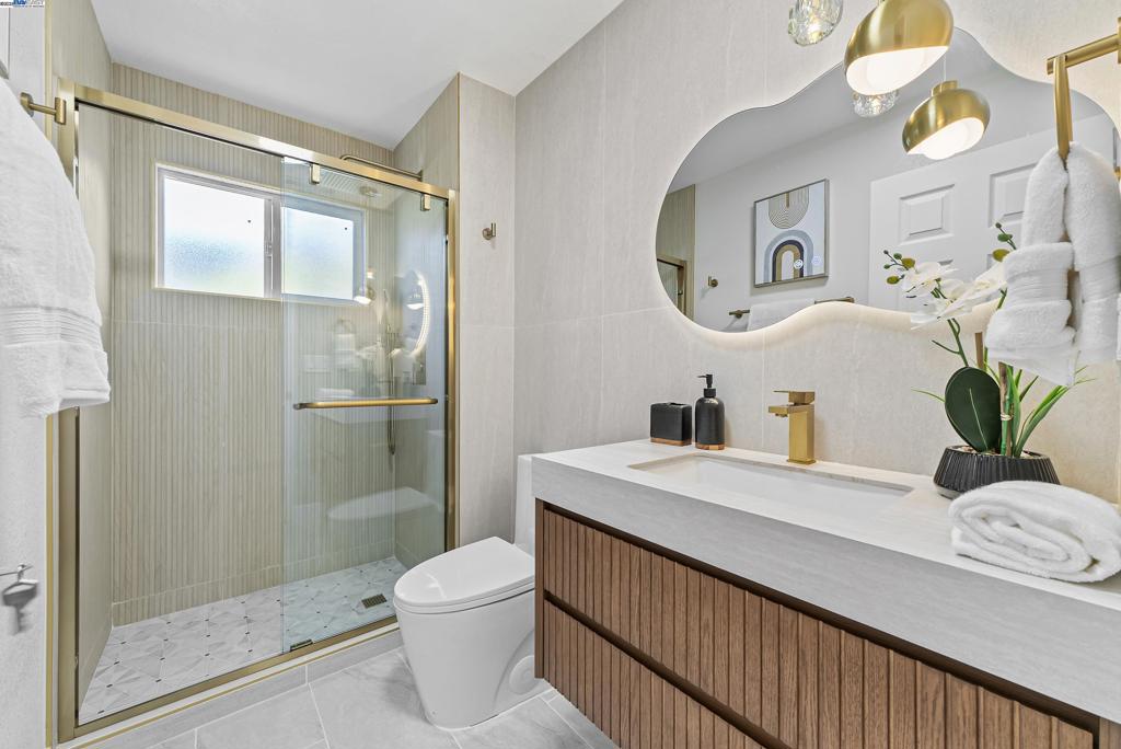 SUNDALE - Residential