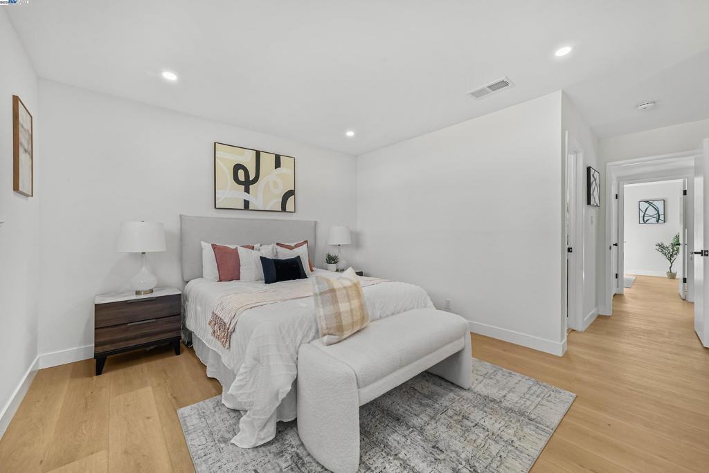 SUNDALE - Residential