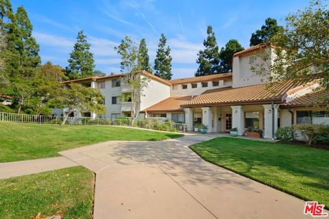 Photo of 501 Palisades Drive #308, Pacific Palisades, CA 90272 (MLS # 24464833)