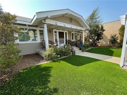 Photo of 449 Redondo Avenue, Long Beach, CA 90814 (MLS # PW26222002)