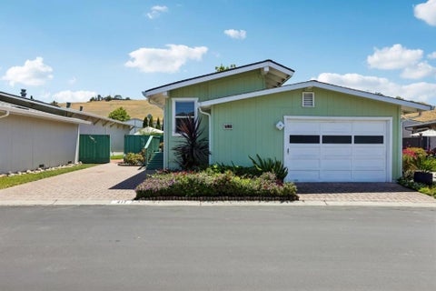 Photo of 417 Mill Pond Drive, San Jose, CA 95125 (MLS # ML82049874)