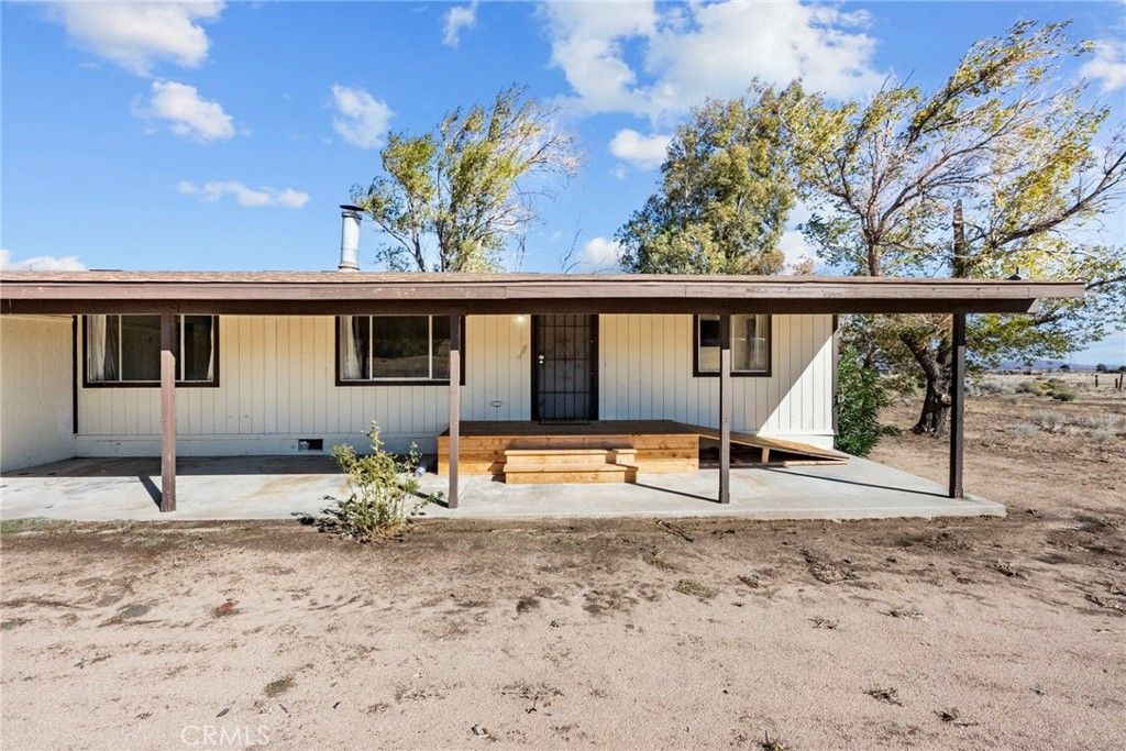 Photo of 47322 180th St W, Lancaster, CA 93536 (MLS # SR25242155)