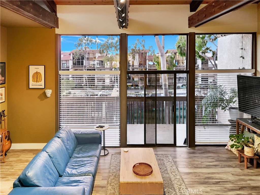 8321 Marina Pacifica N