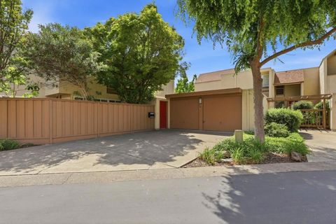 Photo of 518 N Castlerock Terrace, Sunnyvale, CA 94087 (MLS # ML82043267)