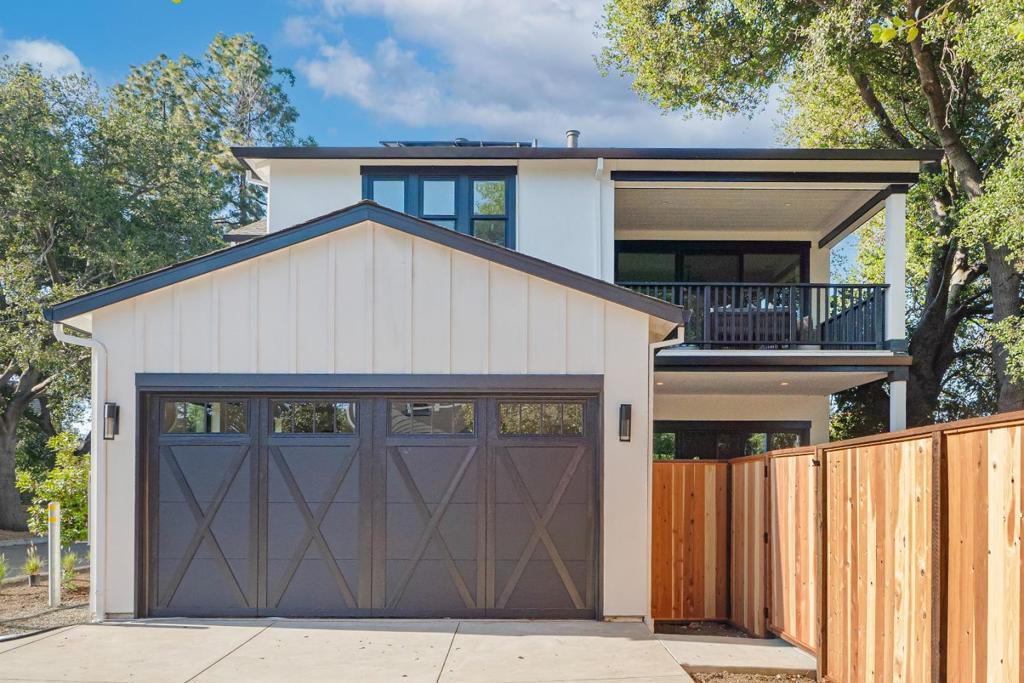763 Cuesta Drive