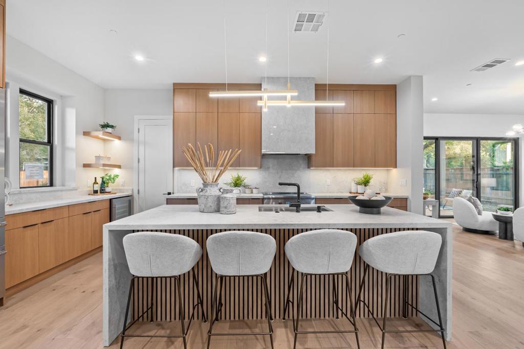 763 Cuesta Drive