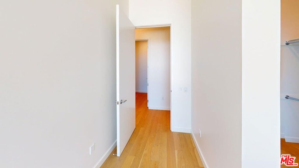 olive street - Residential Lease