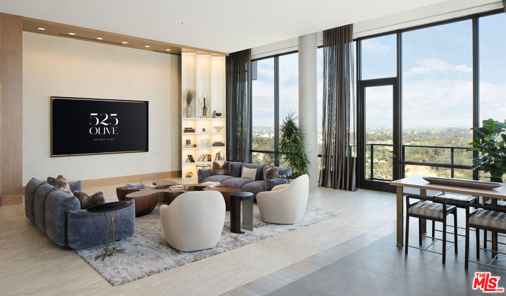 olive street - Residential Lease