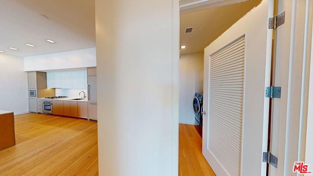 olive street - Residential Lease