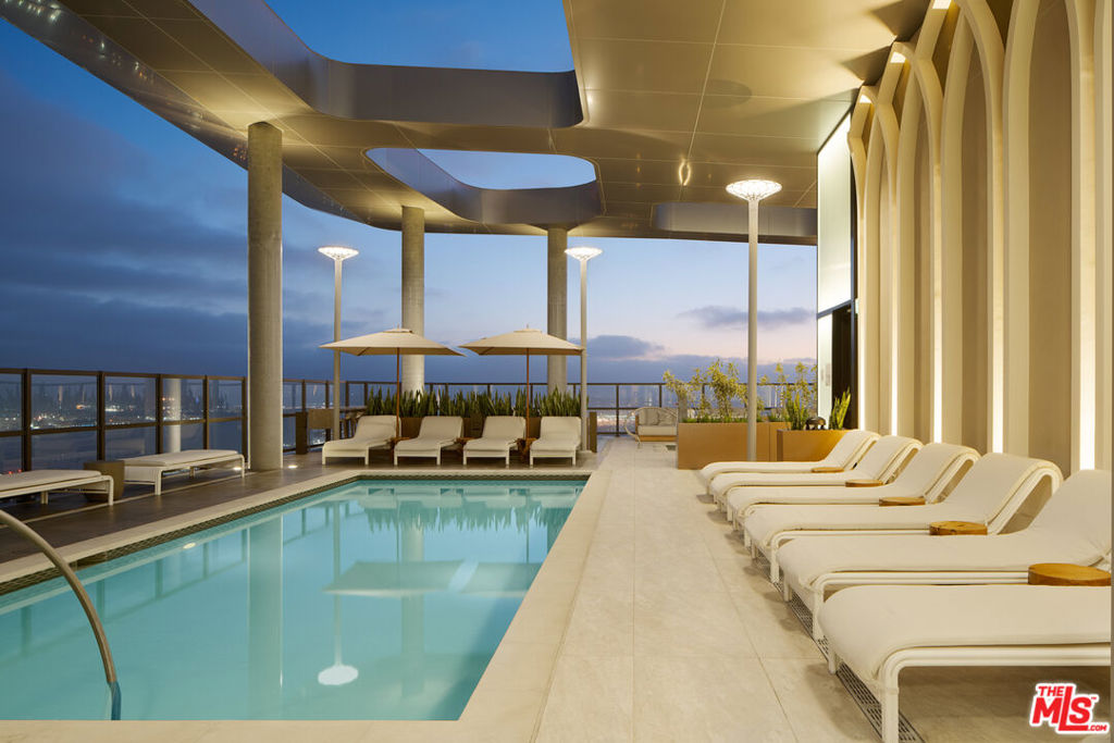 olive street - Residential Lease