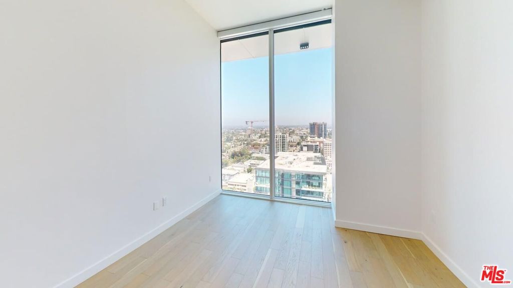olive street - Residential Lease