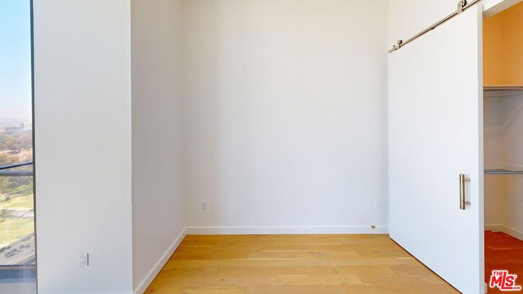 olive street - Residential Lease