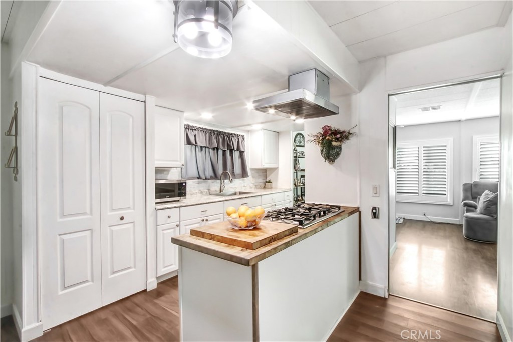 2851 S LA CADENA Drive 22