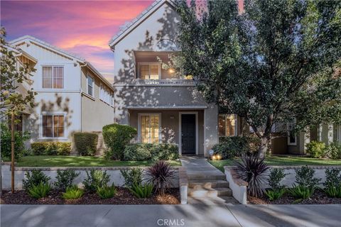 Photo of 27626 Sunny Creek Drive, Valencia, CA 91354 (MLS # OC25194707)