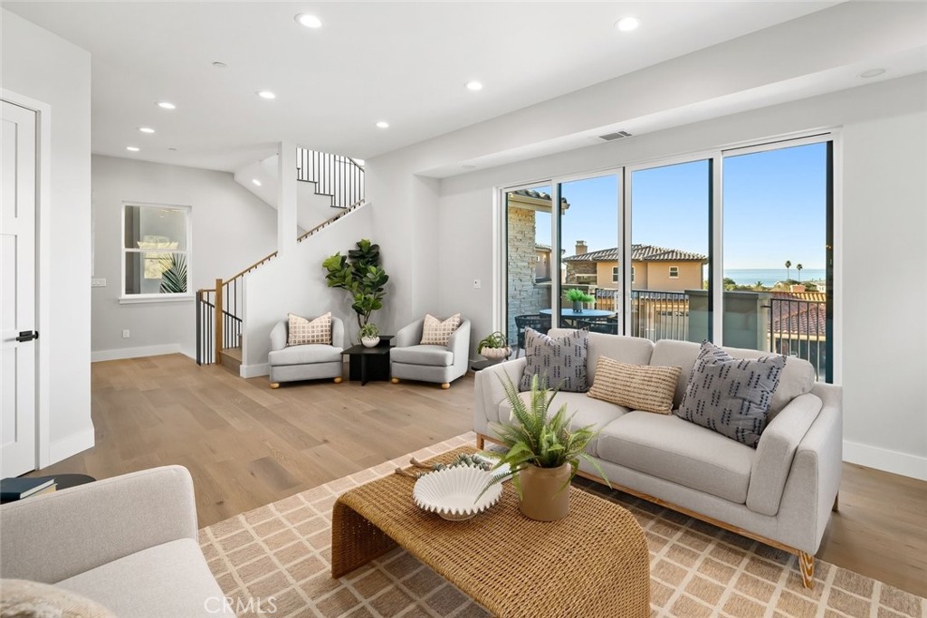 2734 Barcelona Street