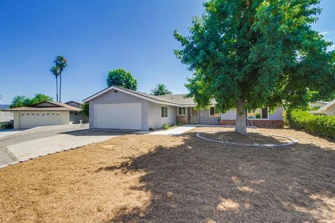 Photo of Fallbrook, CA 92028 (MLS # 260010963SD)