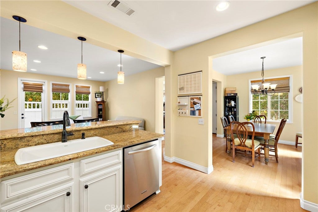 8 Earthen Court, Ladera Ranch CA 92694 - Photo 16