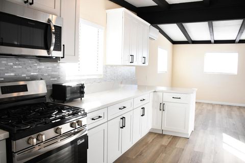 Photo of 61576 Aberdeen Drive, Joshua Tree, CA 92252 (MLS # 219140022DA)