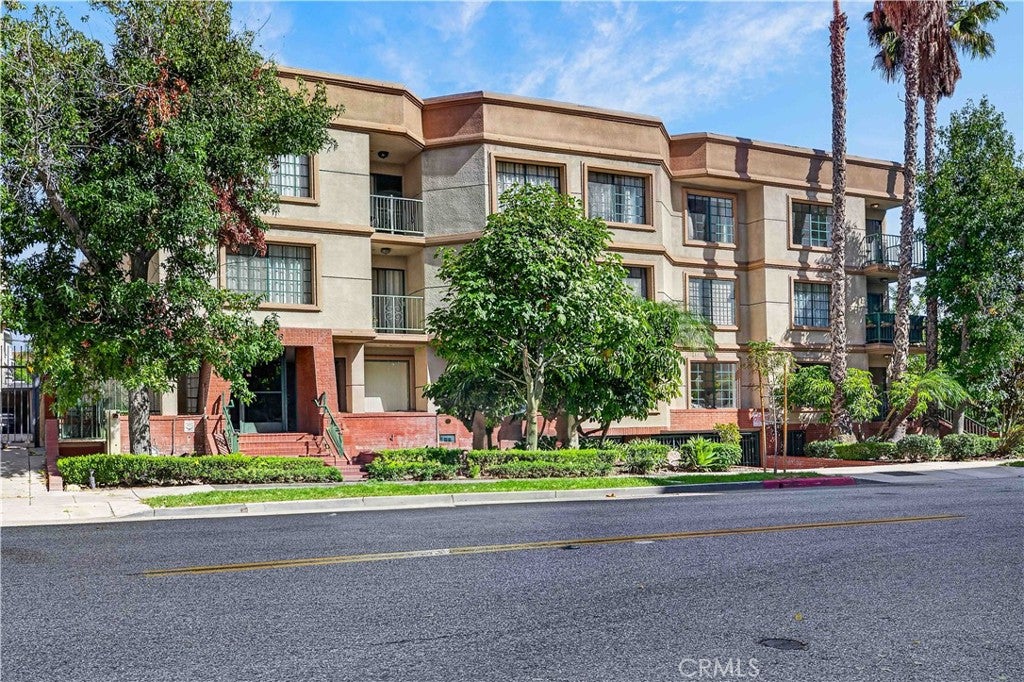 426 N Maryland 101