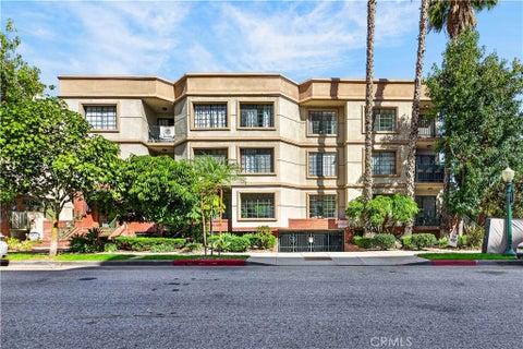 Photo of 426 N Maryland AVE #101, Glendale, CA 91206 (MLS # GD26186310)