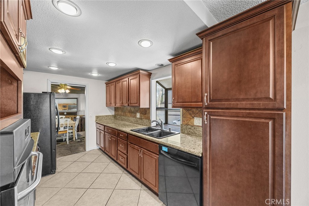 La Habra Woods Townhomes (LHWT) - Residential