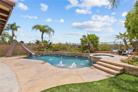 Photo of 29908 Shadow Pl, Castaic, CA 91384 (MLS # SR26099491)