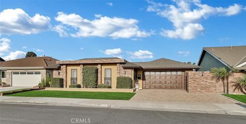 21382 Lemontree Huntington Beach CA 92646