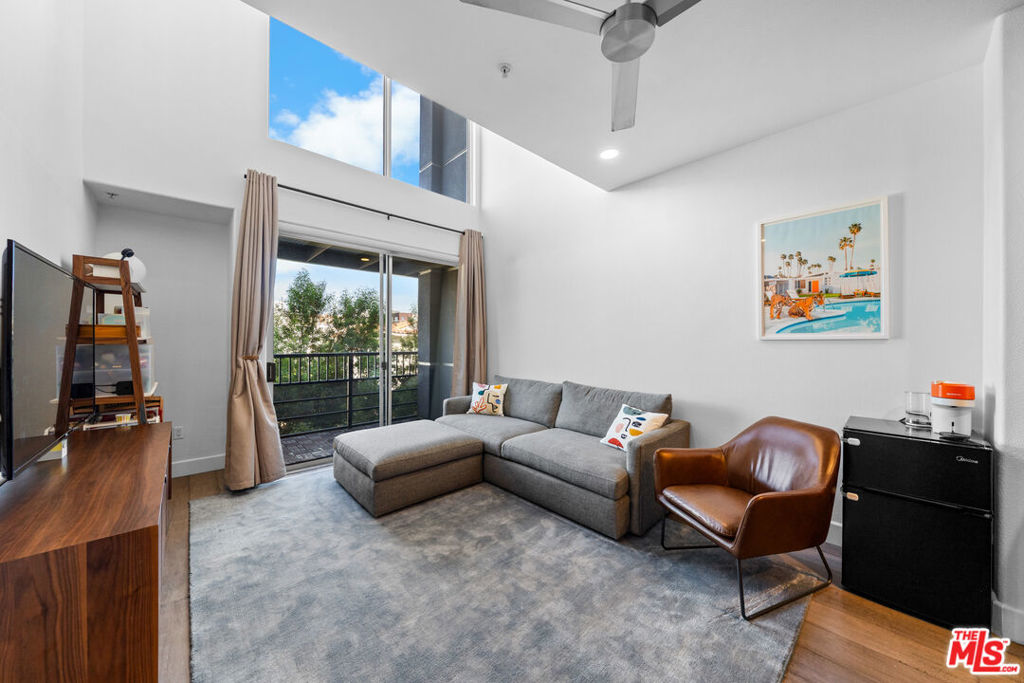 629 Traction Avenue 233