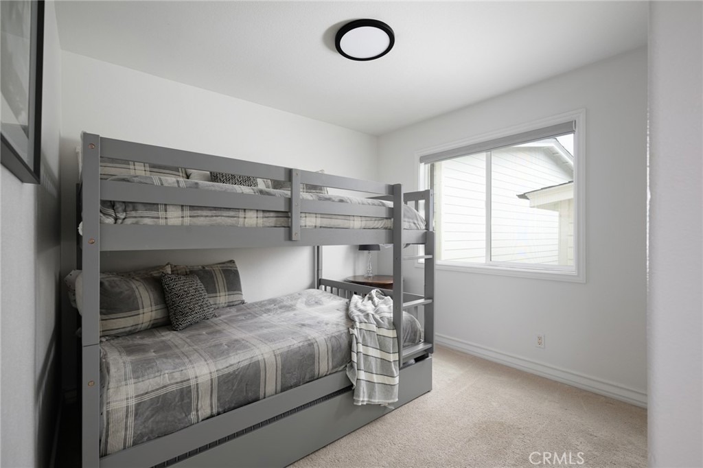 Corona del Mar North of PCH (CNHW) - Residential