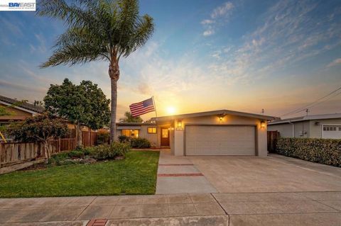 Photo of 42657 Newport Dr DR, Fremont, CA 94538 (MLS # 41134112)