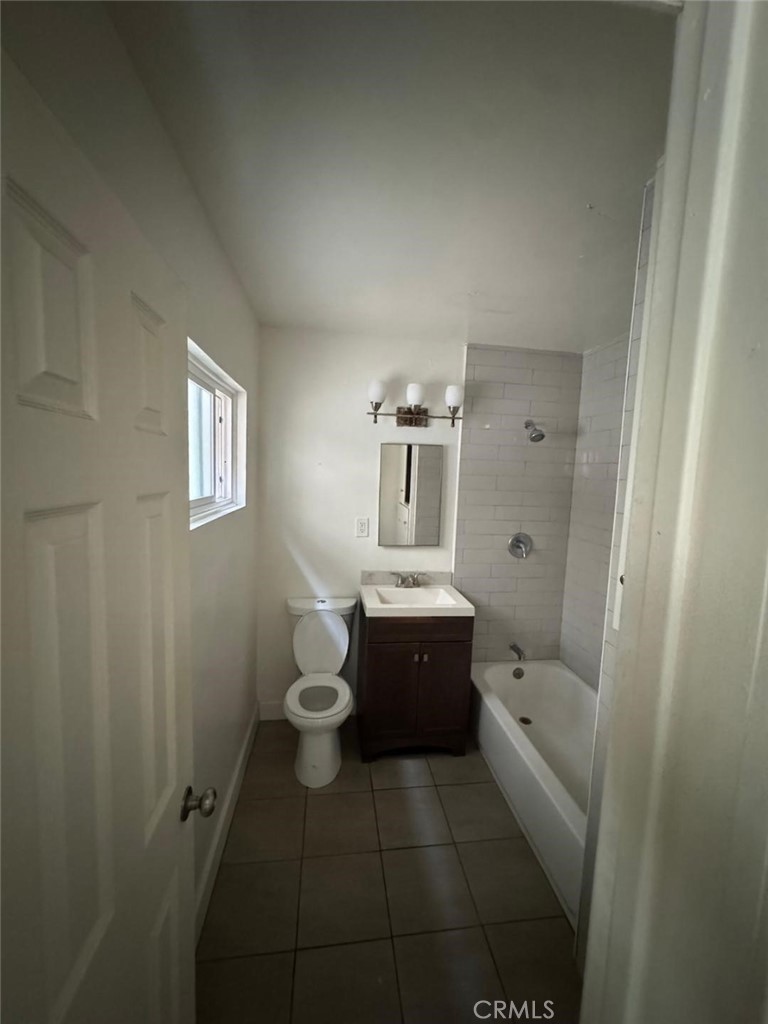 Signal Hill (SH) - Residential Lease