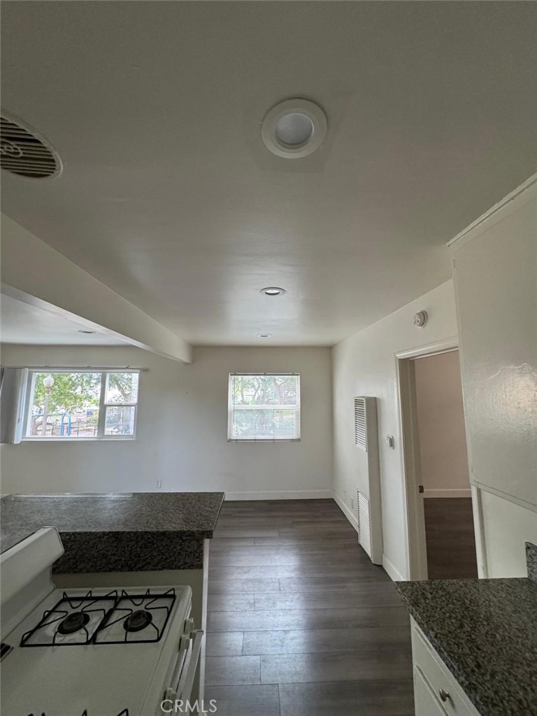 Signal Hill (SH) - Residential Lease