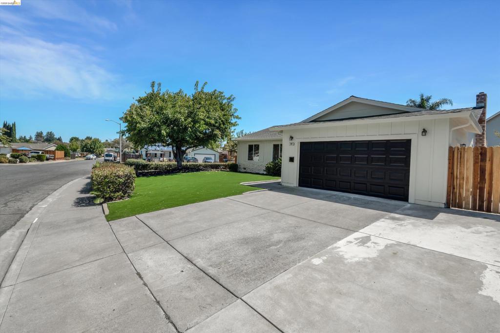 304 Huntington Dr