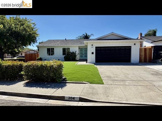 304 Huntington Dr